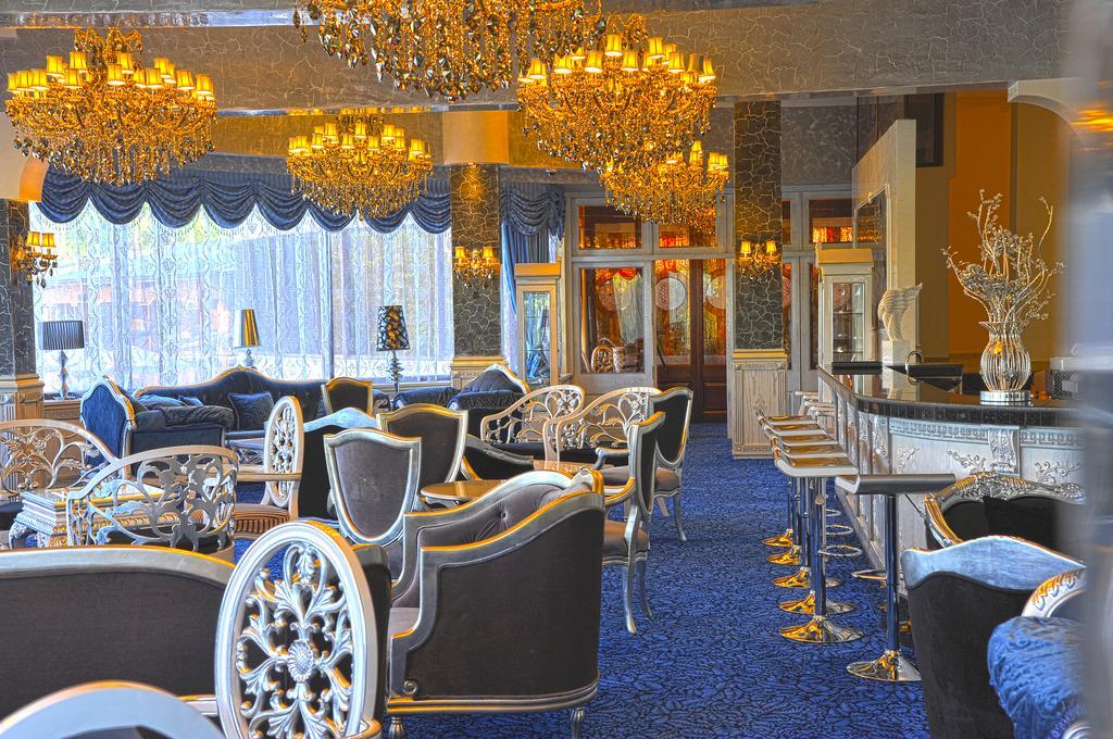Park Hotel Στάρα Ζαγόρα Εξωτερικό φωτογραφία The Blue Bar