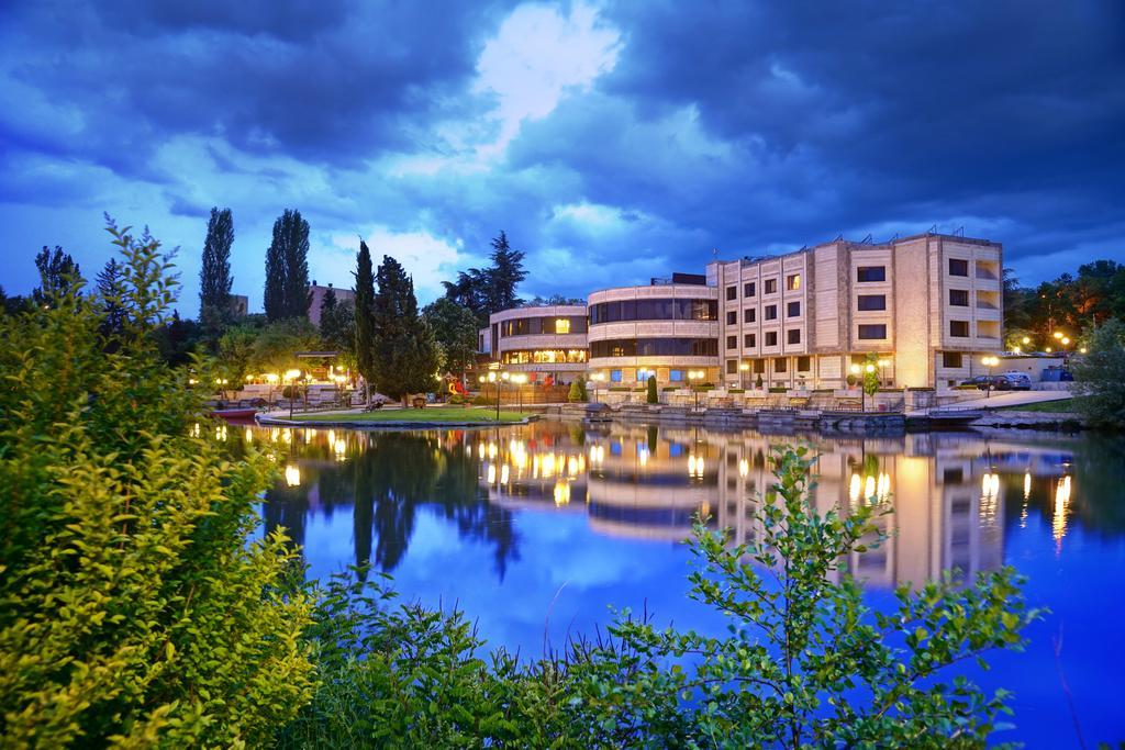 Park Hotel Στάρα Ζαγόρα Εξωτερικό φωτογραφία The Inn at Laurel Point